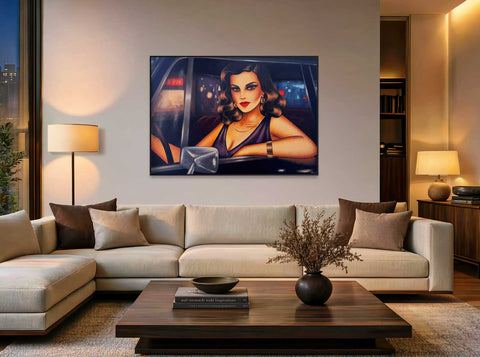 Großes Frauenporträt als Originalgemälde über einem hellen Sofa in einem eleganten modernen Wohnzimmer