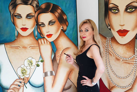 Ekaterina Moré vor ihren Frauenporträts – Kunst als Spiegel archetypischer Mutterrollen und weiblicher Identität - Mutterarchetyp in der Kunst