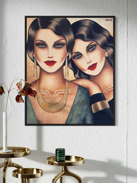 Gemeinsame Träume - modernes Art Deco Gemälde mit zwei Frauen - Raumansicht